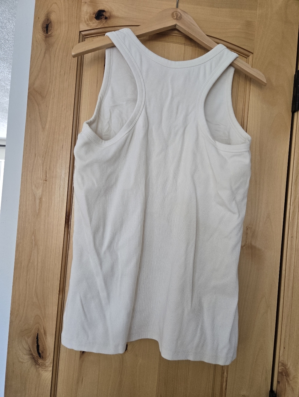 Duluth Trading Co Women's  Racerback Shelf Bra Ribbed Tank Top — White XL